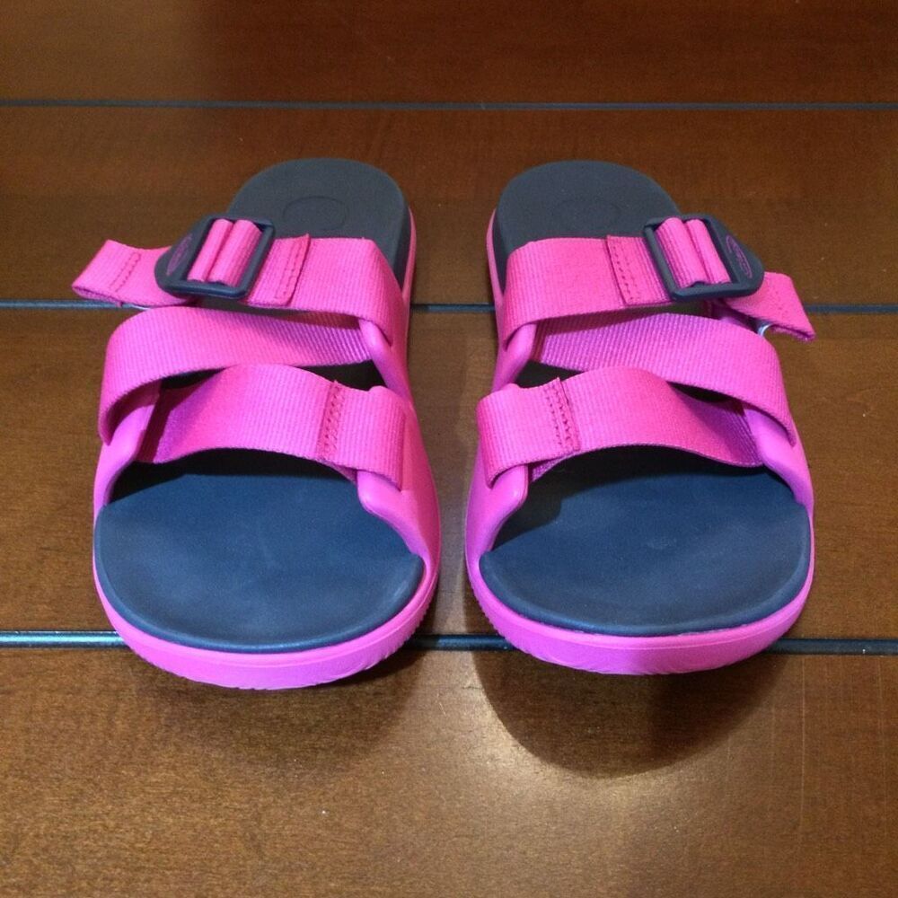 Chaco Women's Chillos Slide Sandals fuschia size 7